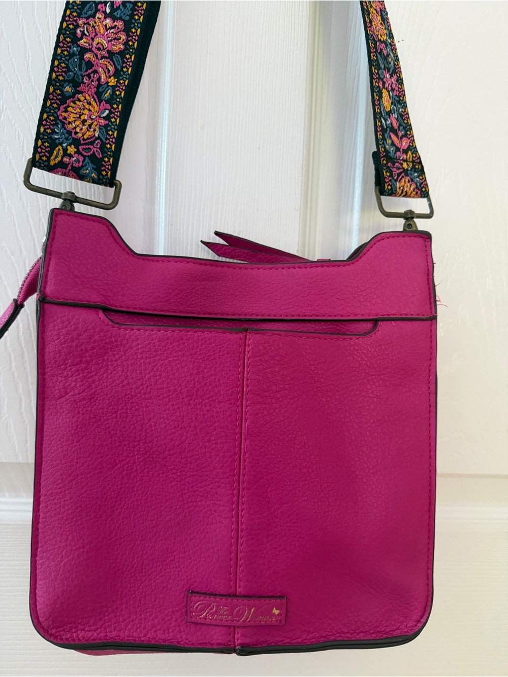 The Pioneer Woman”Josie”Medium Crossbody Bag Embroidered Strap- Festival Fuchsia